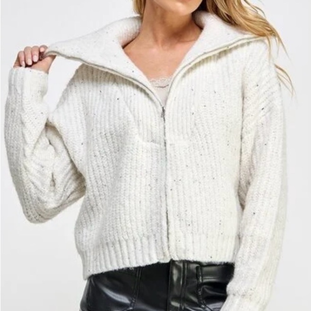 Zip up cardigan , white, small, new